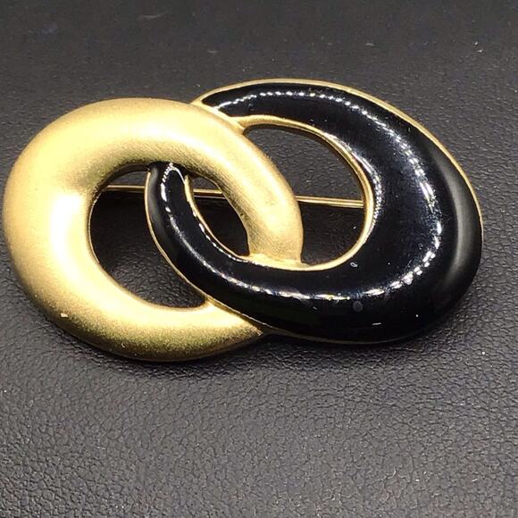 Trifari Vintage Gold Tone Black Enamel Oval Brooch Pin Art Deco Mid Century - Picture 3 of 9